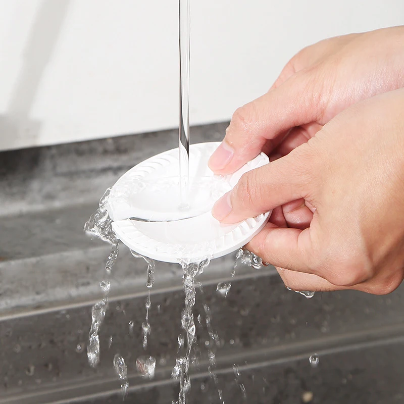 Small household electric dumpling mold automatic dumpling making machine PP material portable USB dumpling maker