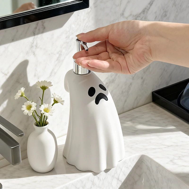 

Creative Ghost Soap Bottle Press Ghost Model Hand Sanitizer Bottle Lotion Bottle Home Bathroom Decoration Ornament