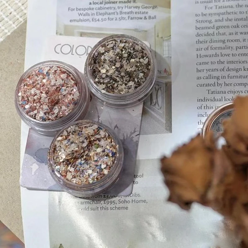 1box Nail Art Glitter Chips Coloful Mixed Nanyang Style Sequins and Glitter Gold Foil Decor Rhinestone Accessories DIY Nail Art