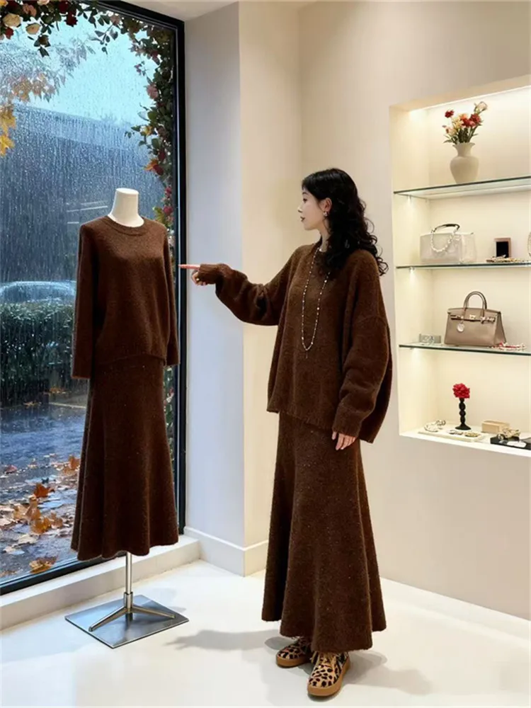 

Ретро-костюм для женщин: свободный топ и юбка с эффектом похудения, весенняя новинка, комплект из двух предметов с высокой талией, двухцветный, модный.