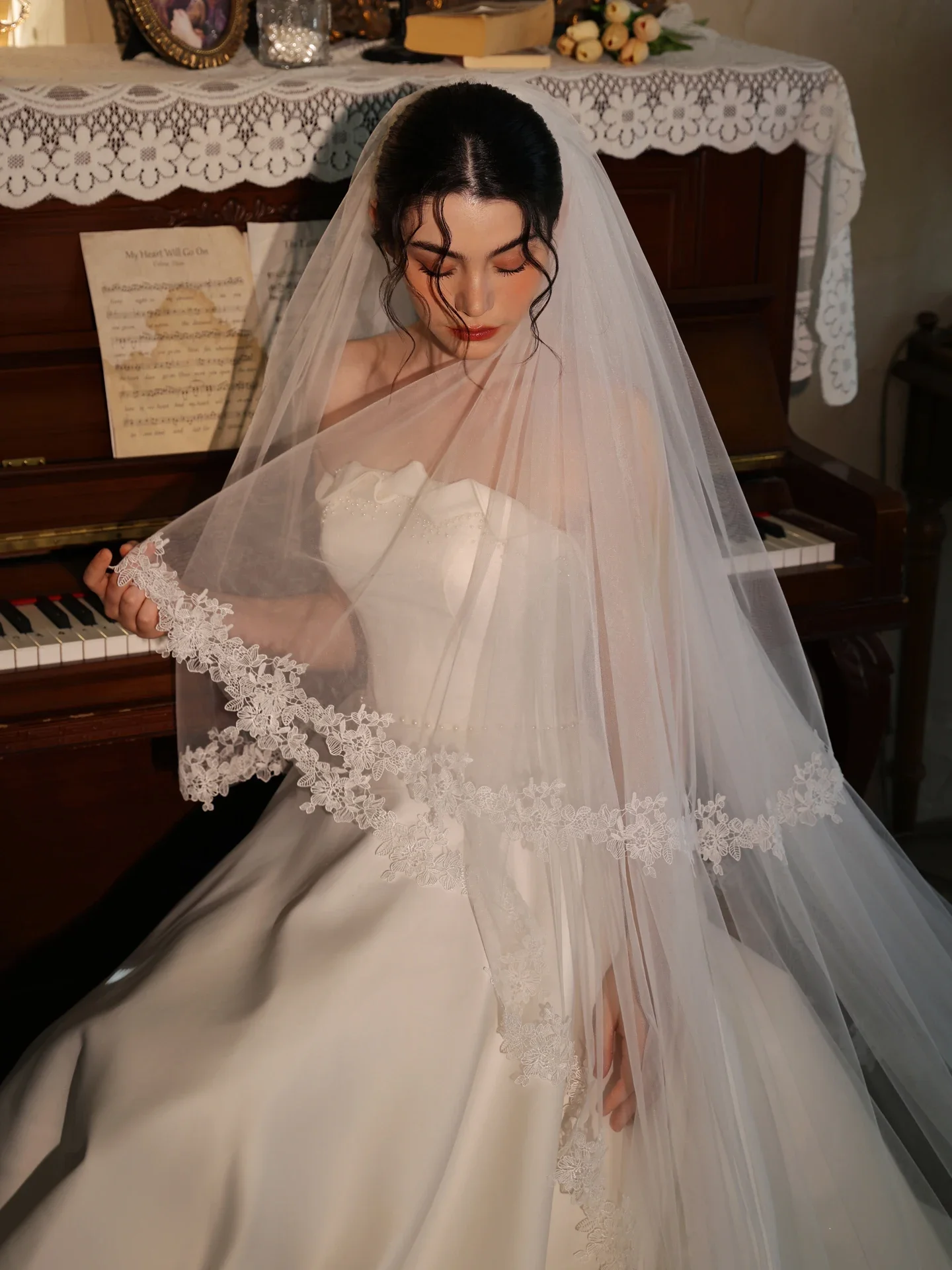 

Custom Bride Headwear White Ivory Double Layer Lace Train Wedding Photography Ceremony Bridal Veil Wedding Dress Accessory