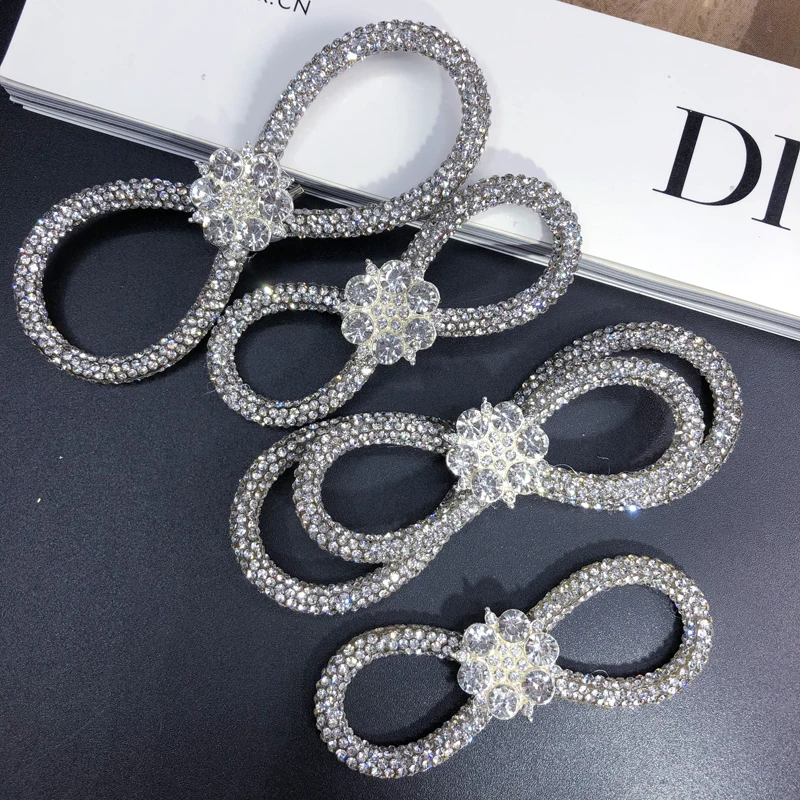 2 pezzi Bling strass fiocco spille vestito fai da te Bowknot spille eleganti Bowknot decorazione Pin Style accessori