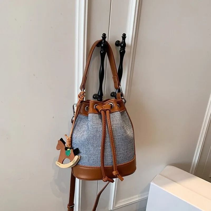 

Stylish Luxury Crossbody Bag For Women Designer Leather Tote Vintage Minimalist Unique Large Capacity Commuter Diaper Bag