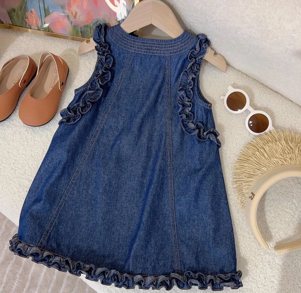 2024 New Summer  Girl Fungus Edge Solid ColorNew Classic2024 Three-Button Denim Sleeveless Vest Dress for 1 to 8 years old girls