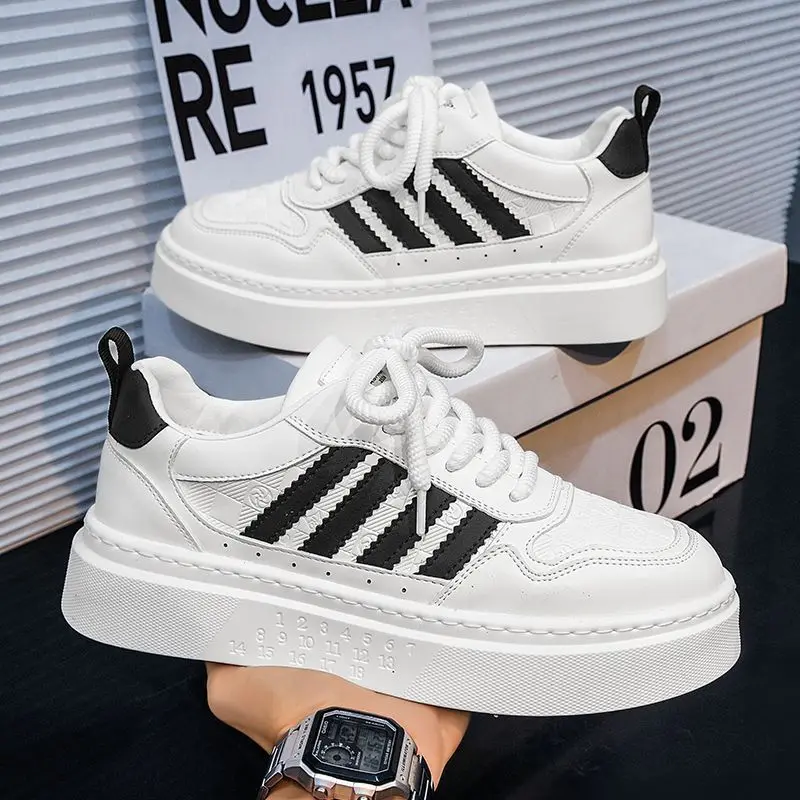 

Casual Autumn 2025 Men's Shoes Fashionable New Sport Breathable Student Versatile Board Shoes Trendy Leisure Style Men's Footwea