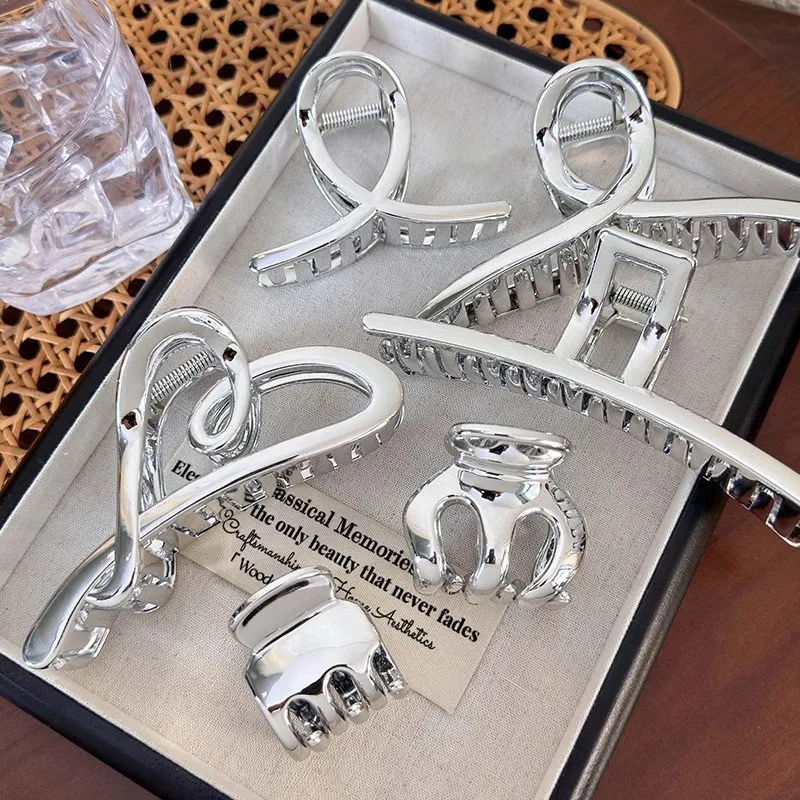 Elegante silberne Haarspange aus Metallimitat für Damen, Hai-Klemme, hochwertiger Haarschmuck, stilvolle Haarspangen für Damen