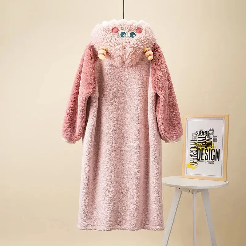 111 www الكبار ليتل مونستر تأثيري حلي الجلباب Kigurumi نيسيي أنيمي ثوب النوم هالوين الكرتون منامة