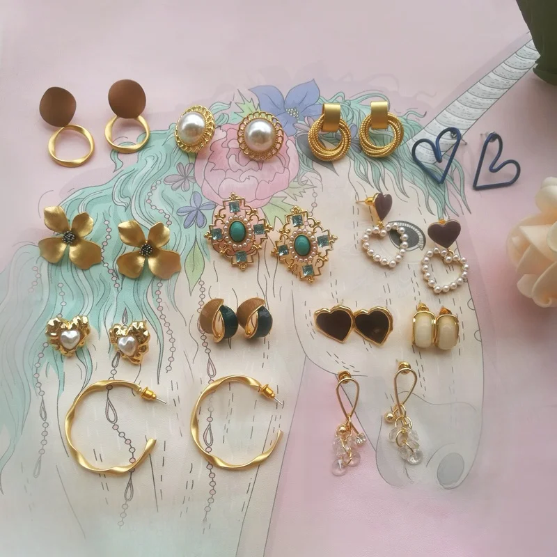 Cici Court Retro El…