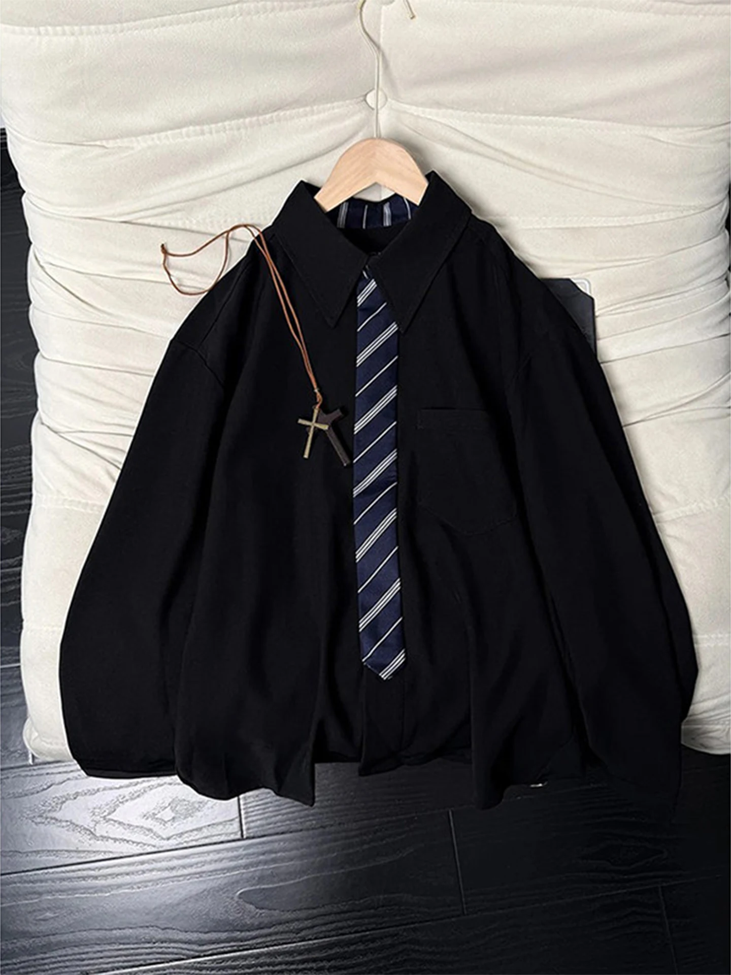 

Cleanfit Bla Patchwork Long Sve irt Men's Spring Season High-End College Sle Layering Fake Tie irt Jaet