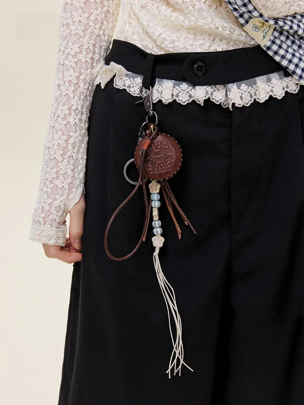 mostwanted-genuine-leather-keychain-combination-small-flower-emed-tape-measure-pendant-faionable-accory-for-men