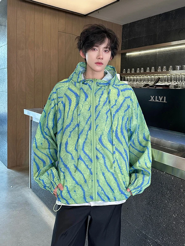 

Retro American Digital Print Loose ex Summer Anti-UV Faionable Outerwear Polyester Long Sve Hooded Jaet for Youth