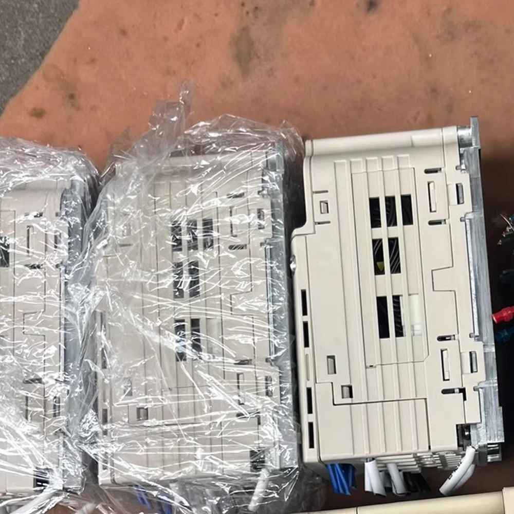 

НОВИНКА CIMR-VCBA0010BAA Гарантия один год