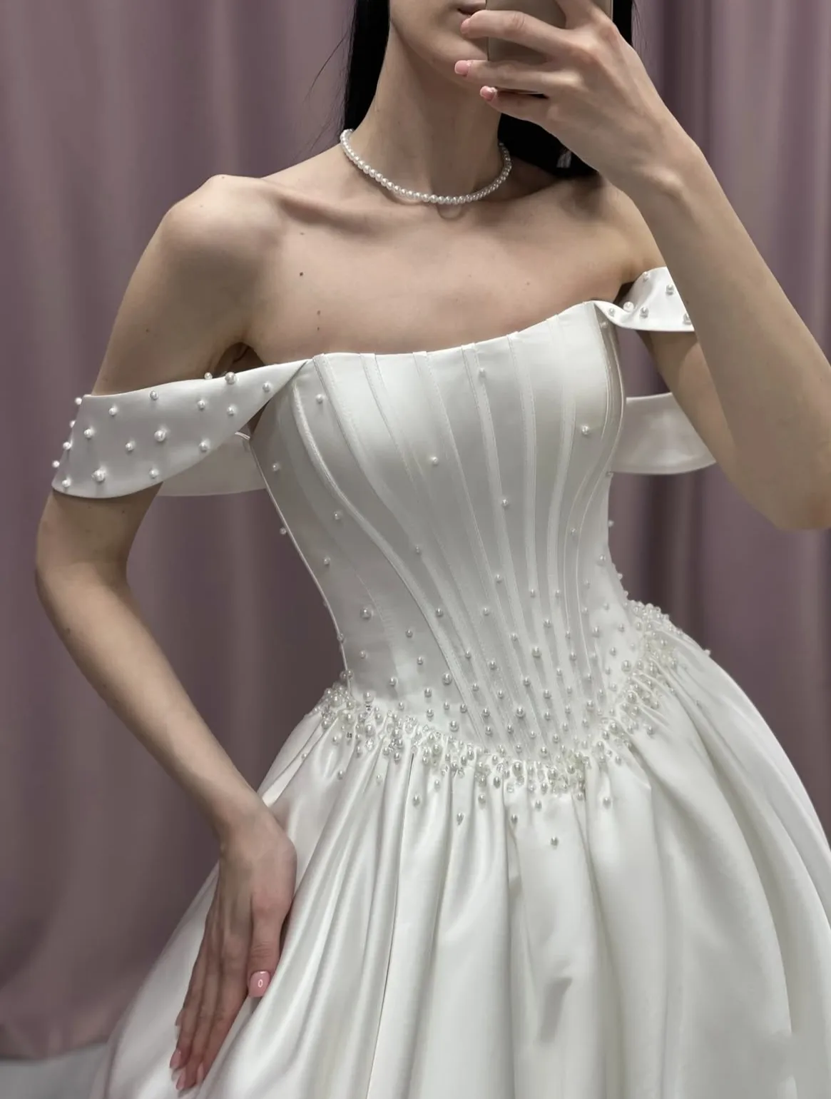 Vestidos de casamento de pérola fora do ombro a linha de alta qualidade vestidos de noiva de cetim rendas até voltar vestidos de noiva