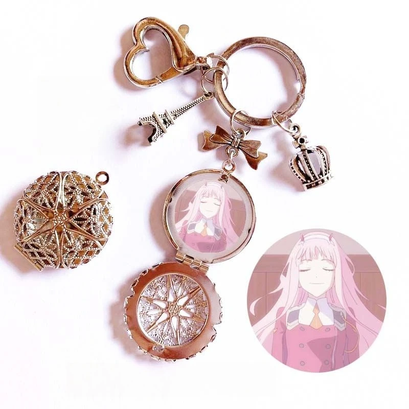 حبيبي في الفرانس صفر اثنين المفاتيح الإبداعية عالية اللون قيمة الرسوم المتحركة الكرتون HD طباعة زوجين سيارة المعادن الديكور هدية