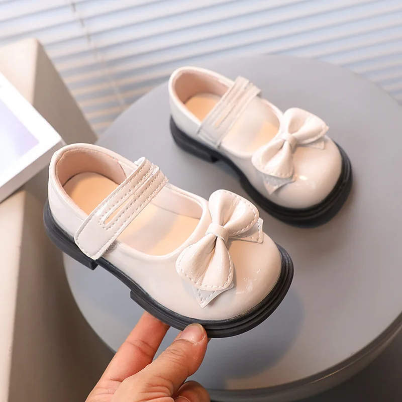 New Soft Breatheable Simple Non-slip Kids Shoes Drop Shipping Round-toe Shallow PU Black Children Leather Shoes for Girls