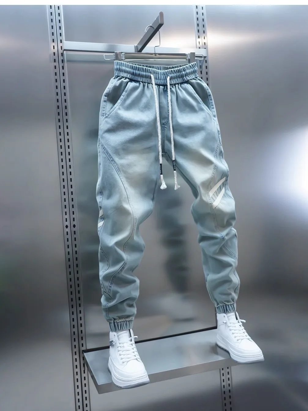 Men's Summer Slim Fit Casual Jeans Light Blue Elastic Waist Loose Leggings mid Waist Zipper Decorated Harajuku Sle Loose Fit
