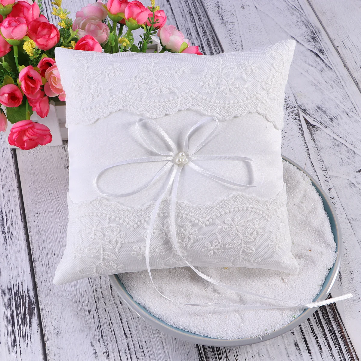 

20X20Cm Wedding Pillow Cushion Bridal Pearl Lace Decorated Compact Soft Protective Elegant Design For Ceremony Engagement