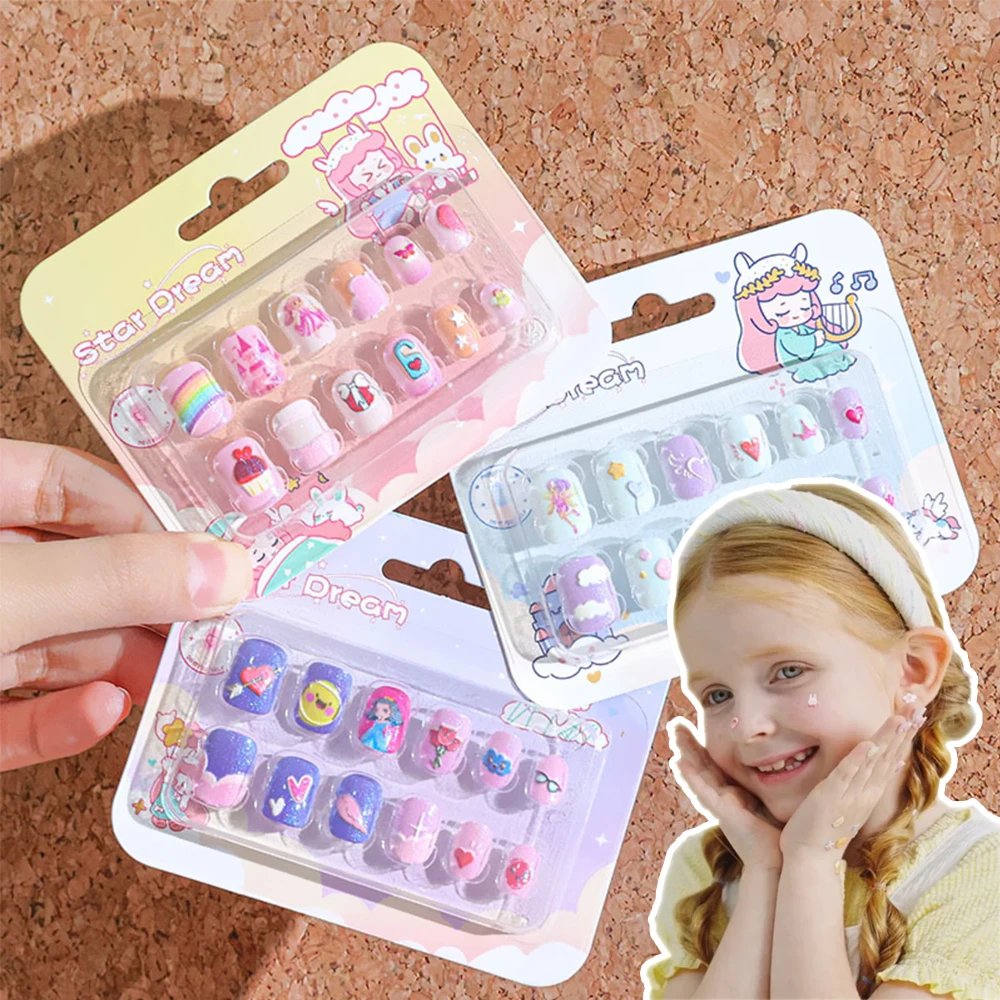 12szt Candy Color Cartoon Kids Press On Nails Mermaid Princess Rainbow Kawaii Gilrs Fałszywe paznokcie Krótki kwadratowy manicure Dekoracja