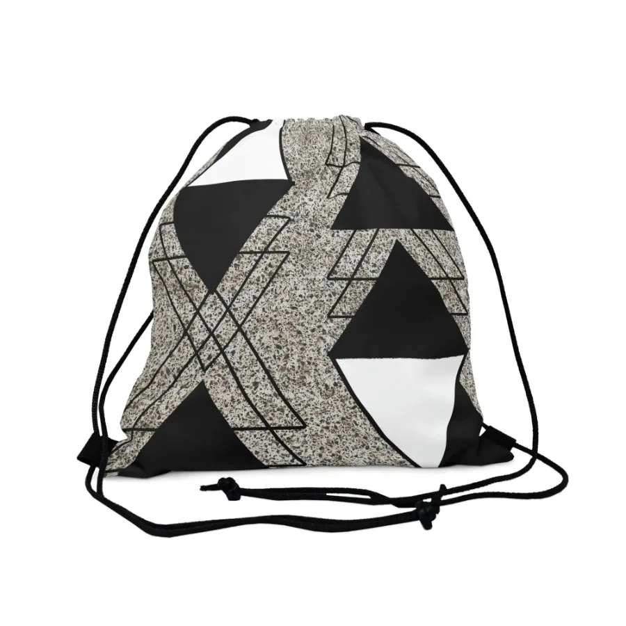 Bolsa com cordão Colorblock triangular preto e branco