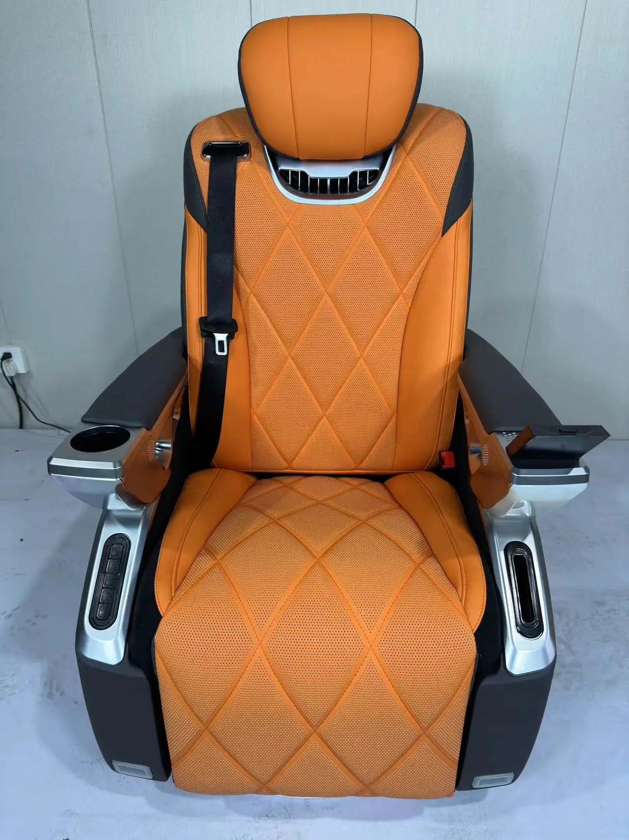 مقعد سيارة من الجلد الذكي مع ميزات مريحة للتدليك والترفيه لاستخدام أعمال RV والطيران #4