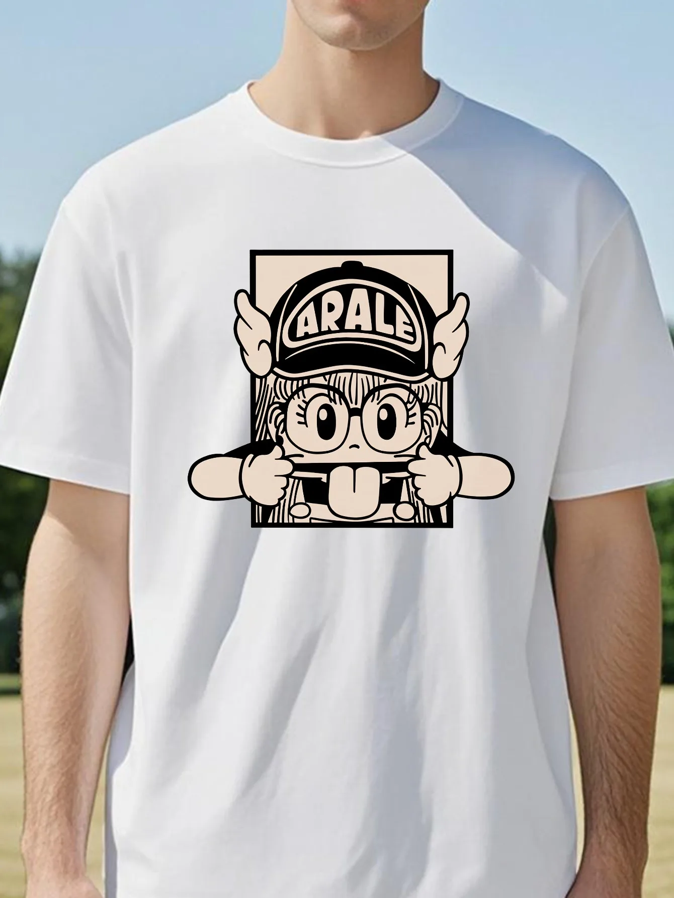 Arale Japanese Designer T-Shirt Women Harajuku Round Neck Short Sleeve Tee