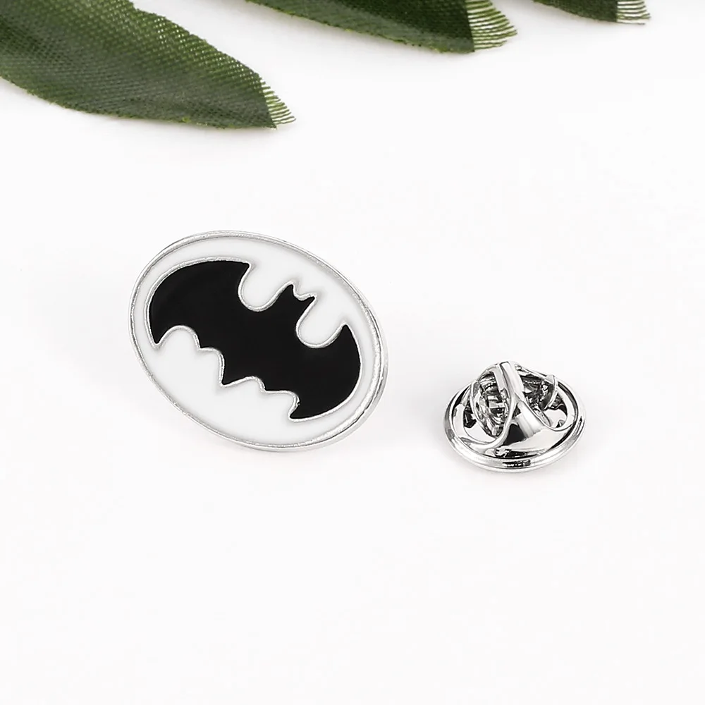 Insignias de Batman para fanáticos, Pin esmaltado, accesorios de Cosplay, regalos