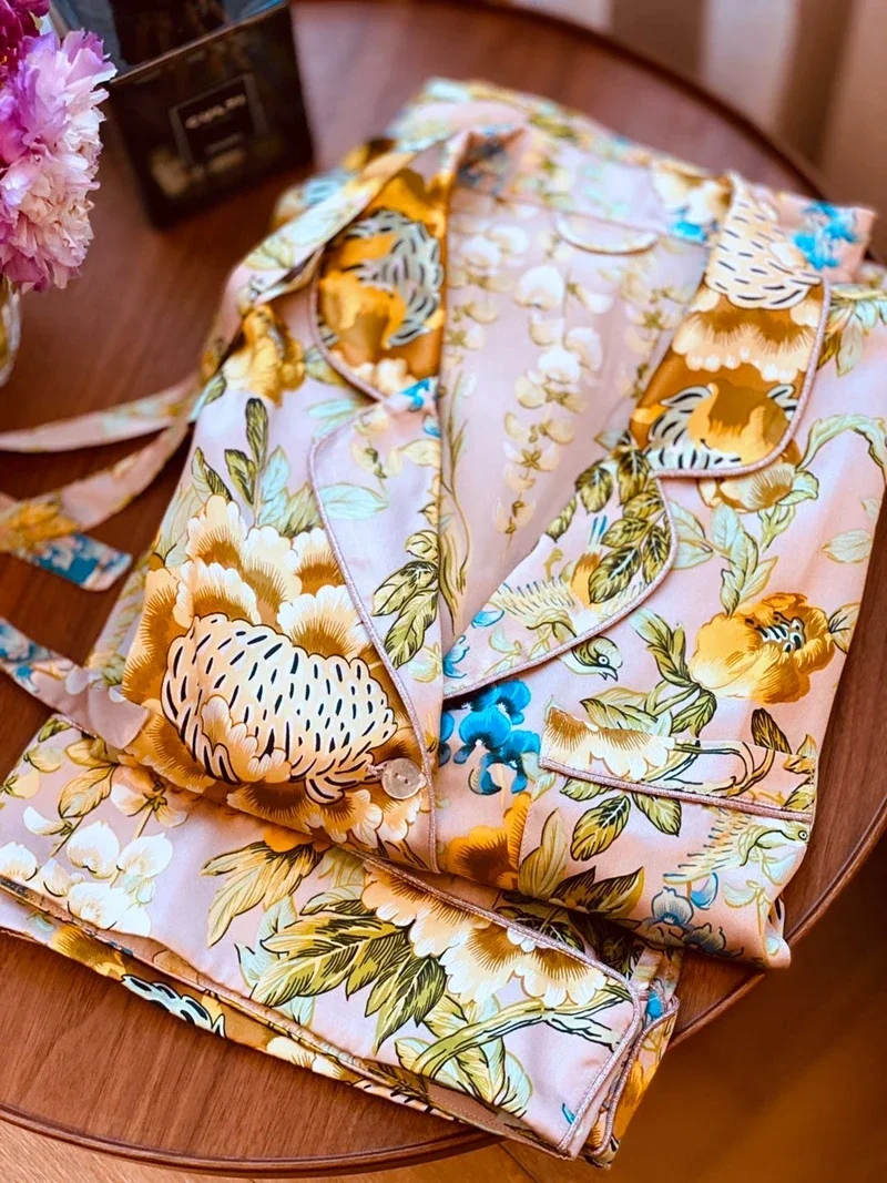 

New Luxury high set autumn long sleeved pants casual leisurewear ms pajamas silk flower printed material
