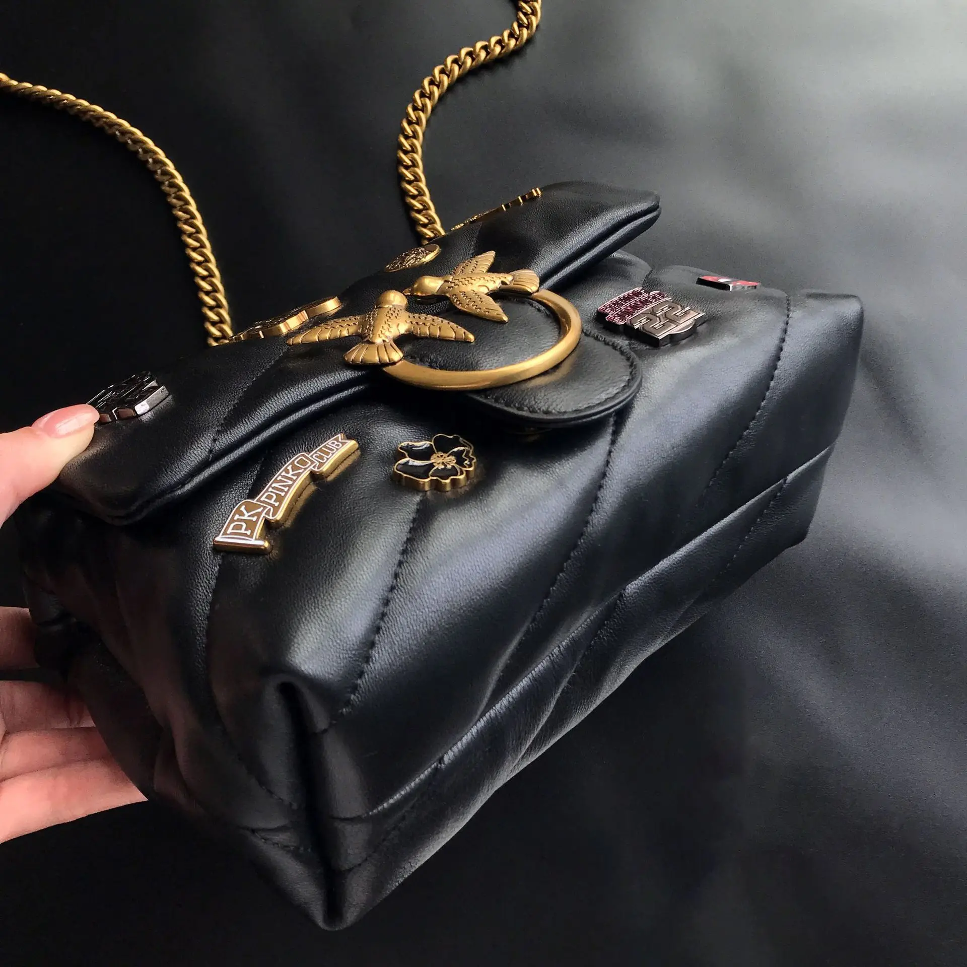 

New Designer Women's Motorcycle Badge Puff Shoulder Bag - Luxury Pillow Crossbody Purse for Daily & Party, Trendy Fashion