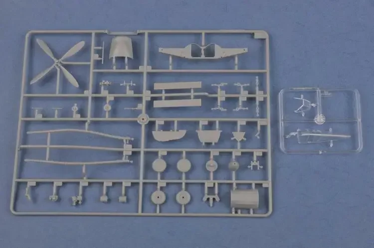 Hobbyboss 81747 1/48 Focke-Wulf Fw190 V18 model kit