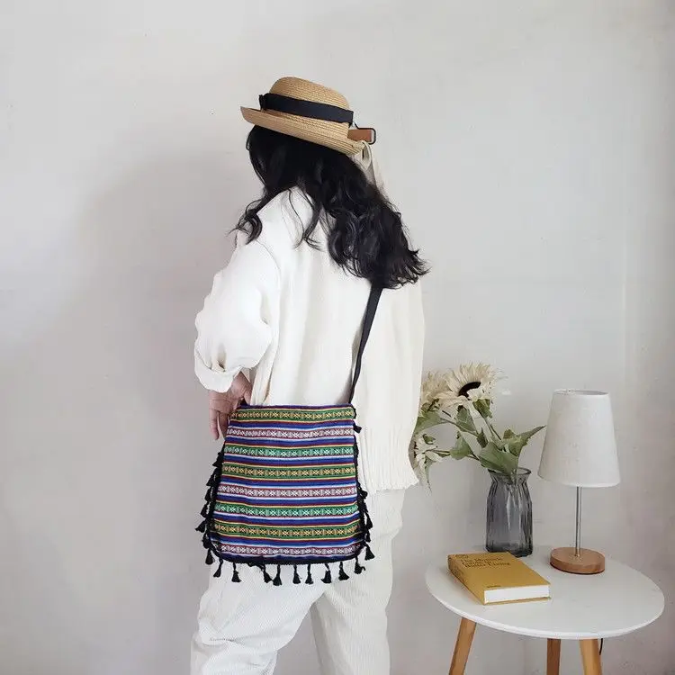 

Original Jacquard Retro Art Bohemian Style Canvas Ethnic Tassel Single Shoulder Crossbody Bag for Women