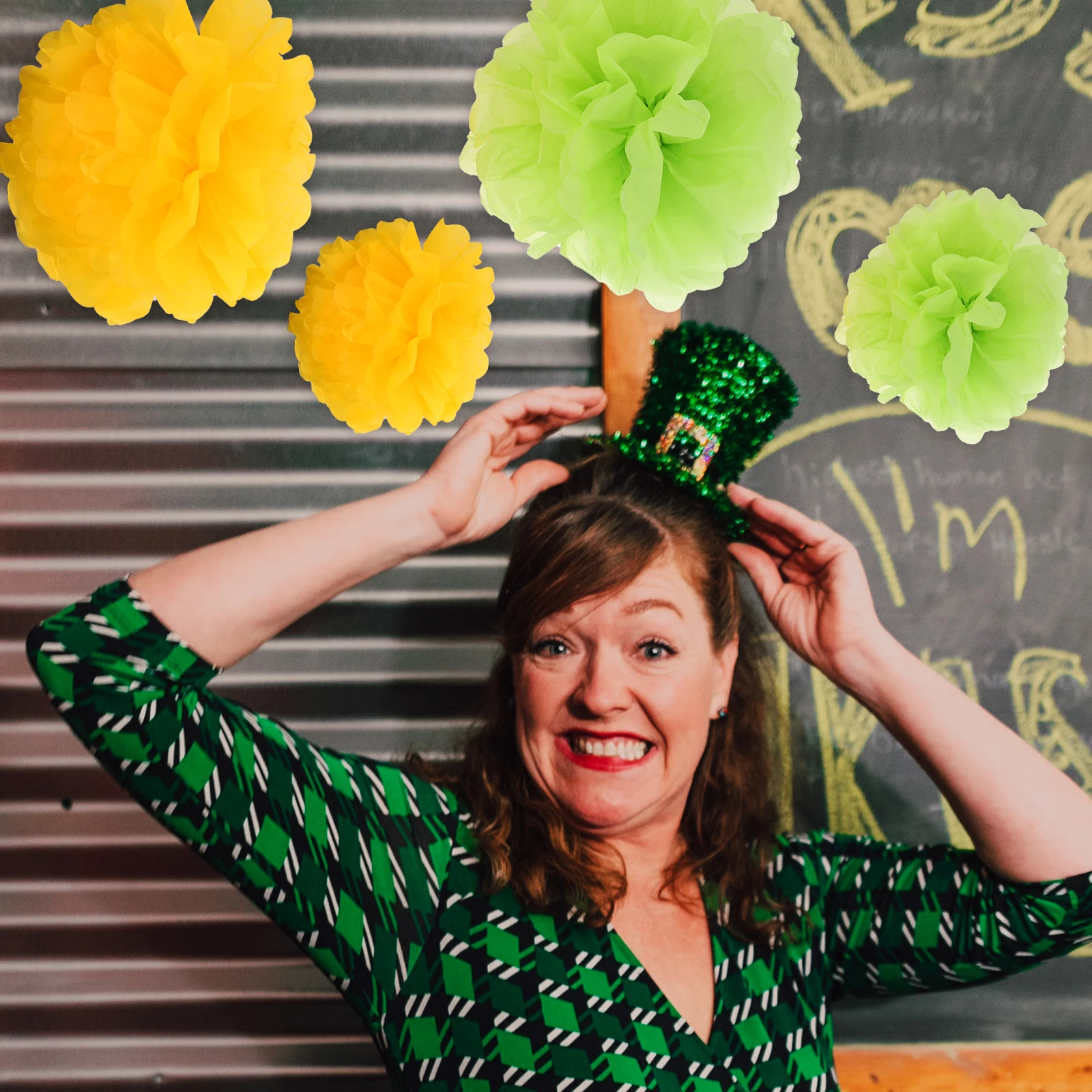 

15pcs Pom Poms Party Decoration Hanging Flower Ball Pendant Festival Wedding Home Diy Patrick'S Day Ceiling