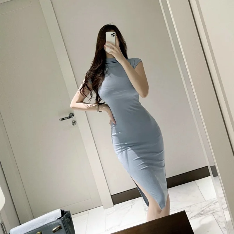 

South Korea 2022 spring summer new semi-high collar slim slim bag hip simple vest dress