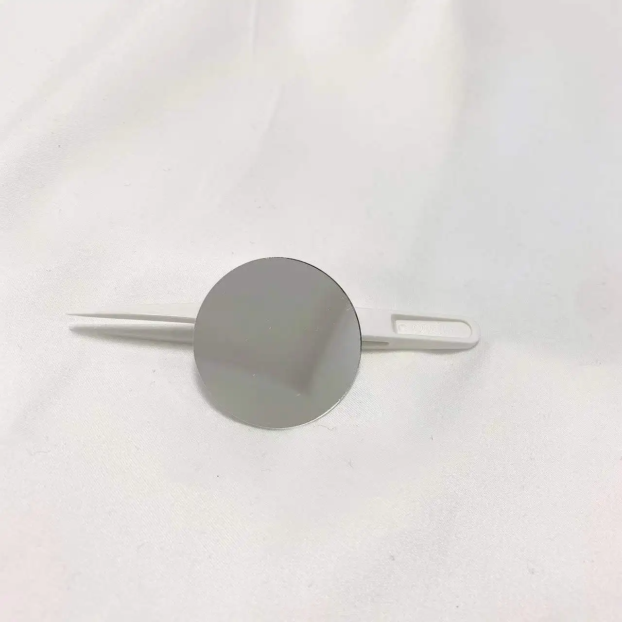 

Size Diameter 25.4mm Round 2050nm Narrow Band Pass Filter Glass For Infrared Induction System