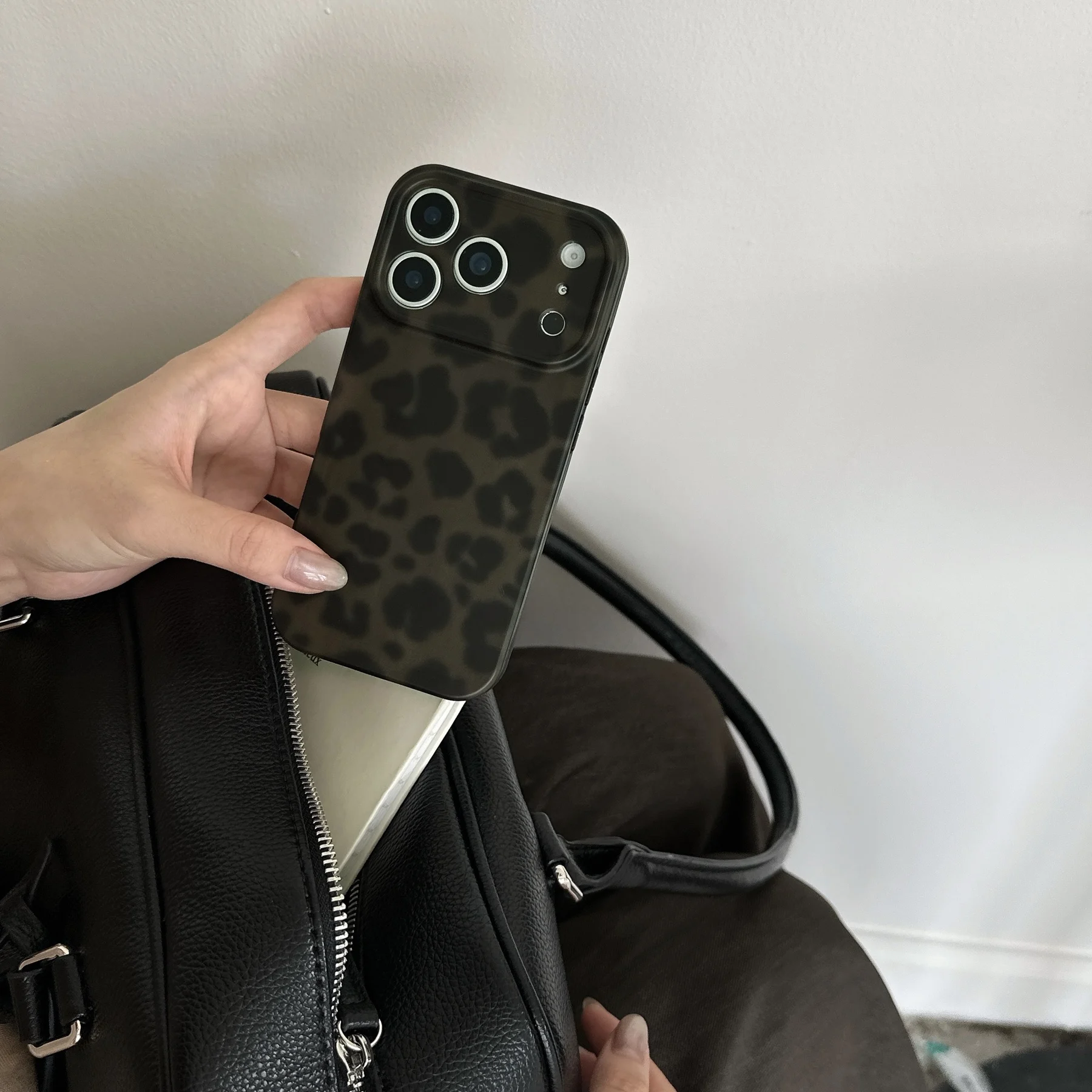 Retro stilvolle bernsteinfarbene Lamber-Muster glänzende Handyhülle für iPhone 17, 16, 15, 14, 13, 12, Pro Max Plus Air – Detail 28