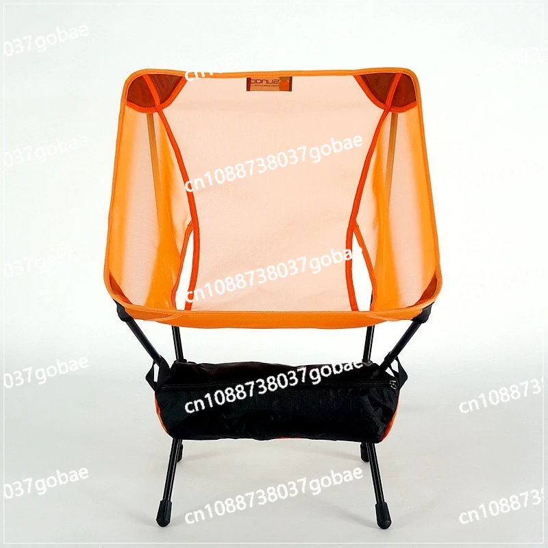 Aluminum alloy light mountaineering and hiking moon chair does not include storage bag