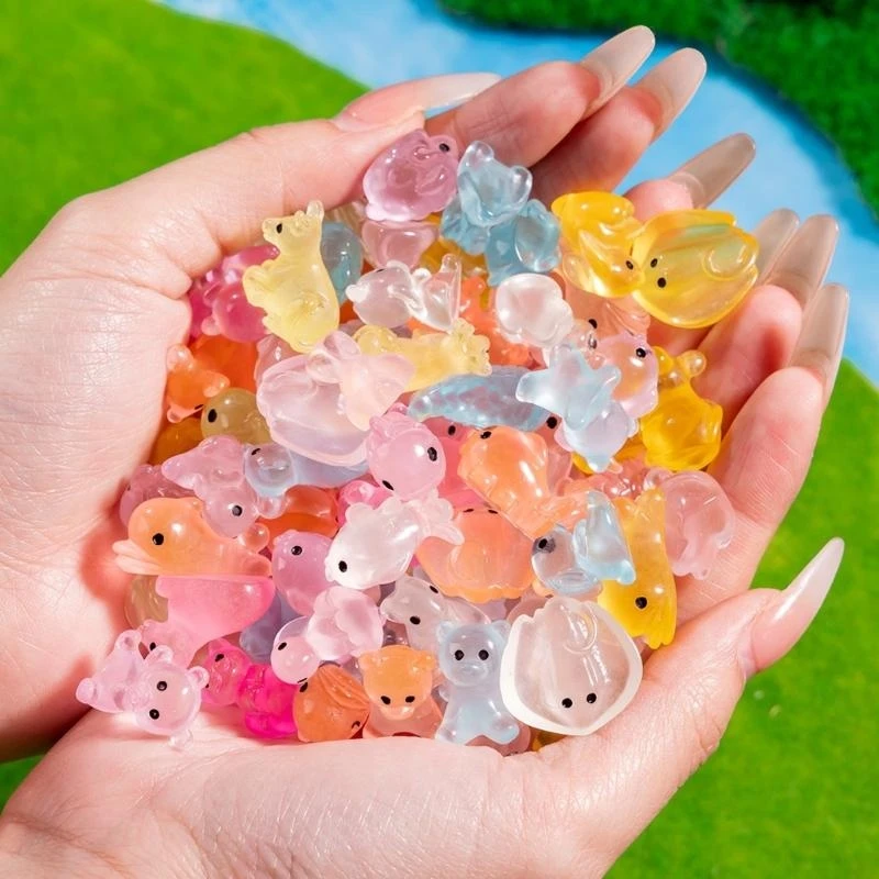 10 Pieces Miniature Whale Kitten Resin Glow Effect for Craft and Decoration
