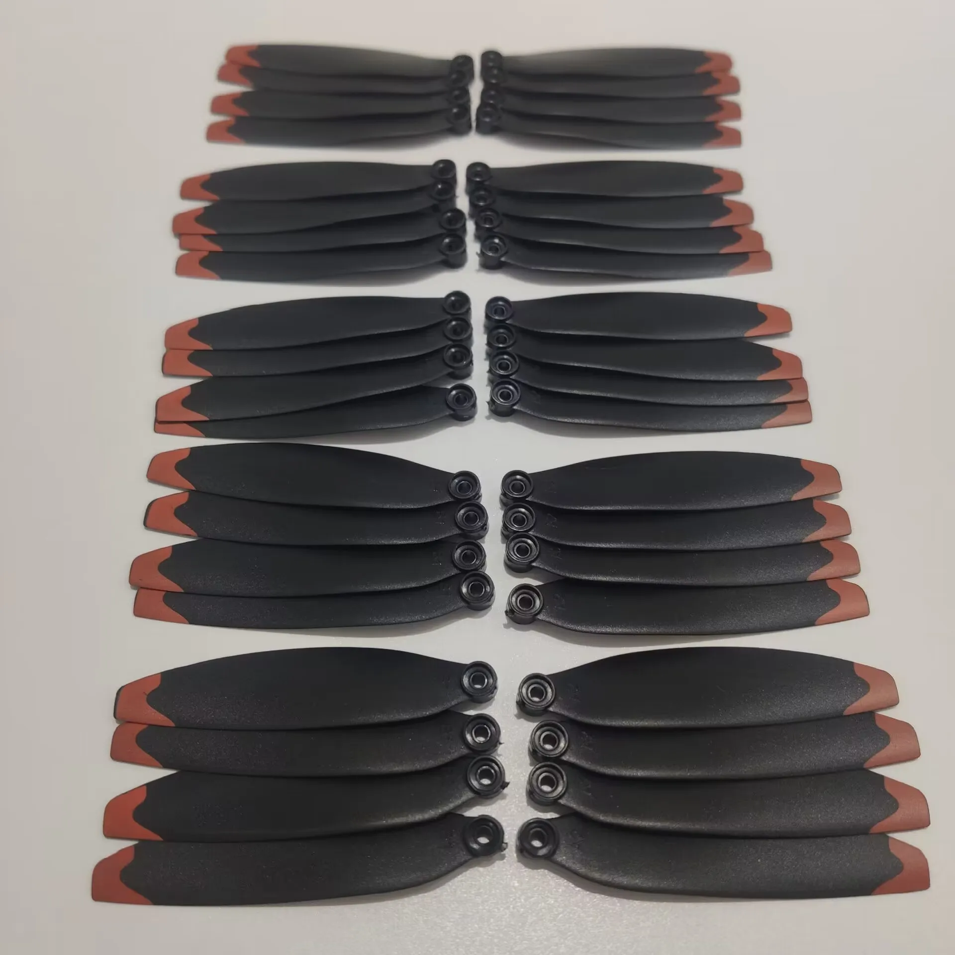 8/16/24/32/40PCS Original P14 PRO/P14Pro Drone Brushless Foldable RC Quadcopter Spare Parts Maple Fan Leaf Wing Blade Propellers