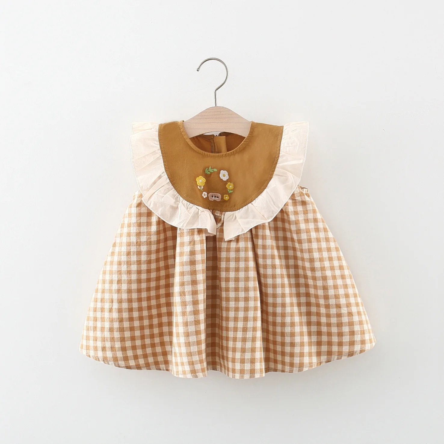 Summer New Girl's Dress Sweet Korean Edition Flying Sleeves Plaid Embroidered Cotton Cloth Skirt Suitable for 0-3 Years Old