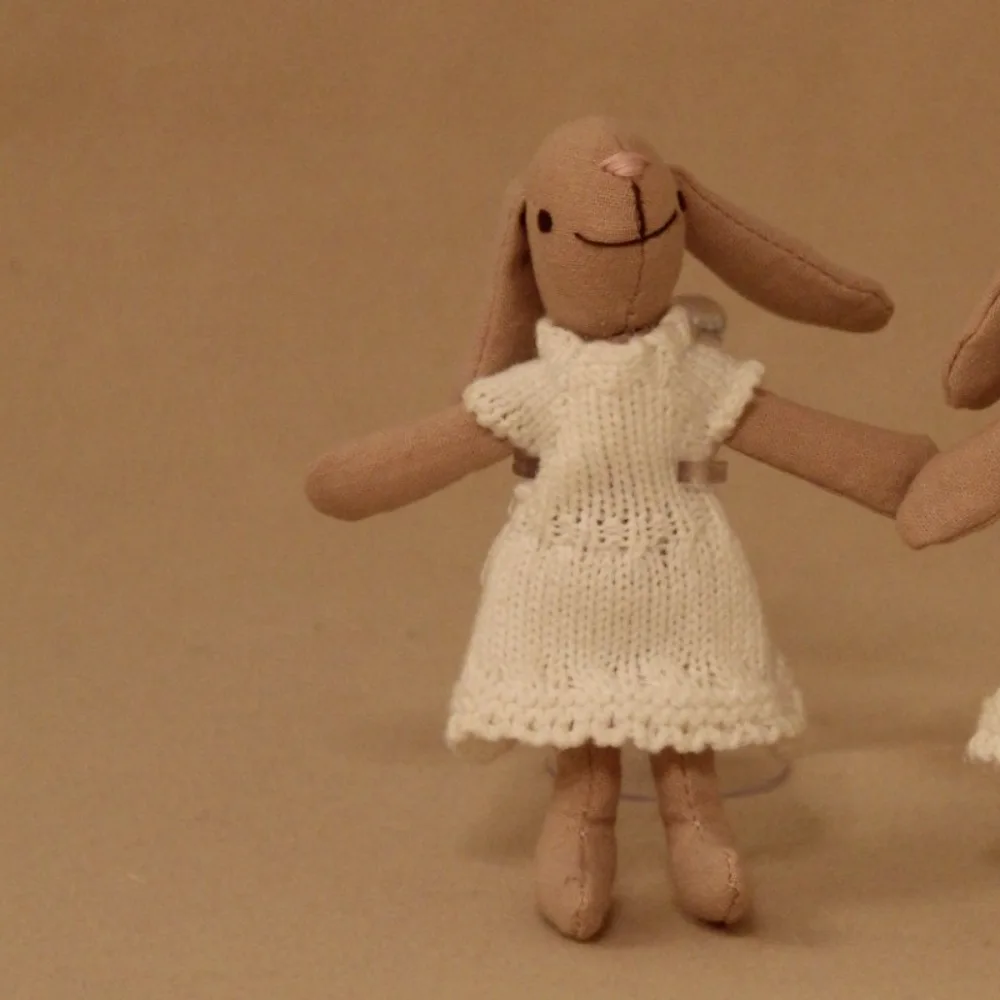 

Artist Rabbit Waldorf Doll Knitting Dress Native Cartoon Plush Stuffed Doll Soft Stuffed Handmade Doll Toy Preschool Education