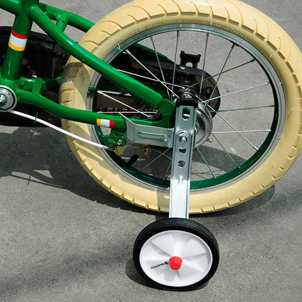 

1 комплект вспомогательных колес для велосипеда: устойчивые, износостойкие, легко устанавливаемые, для обучения балансу