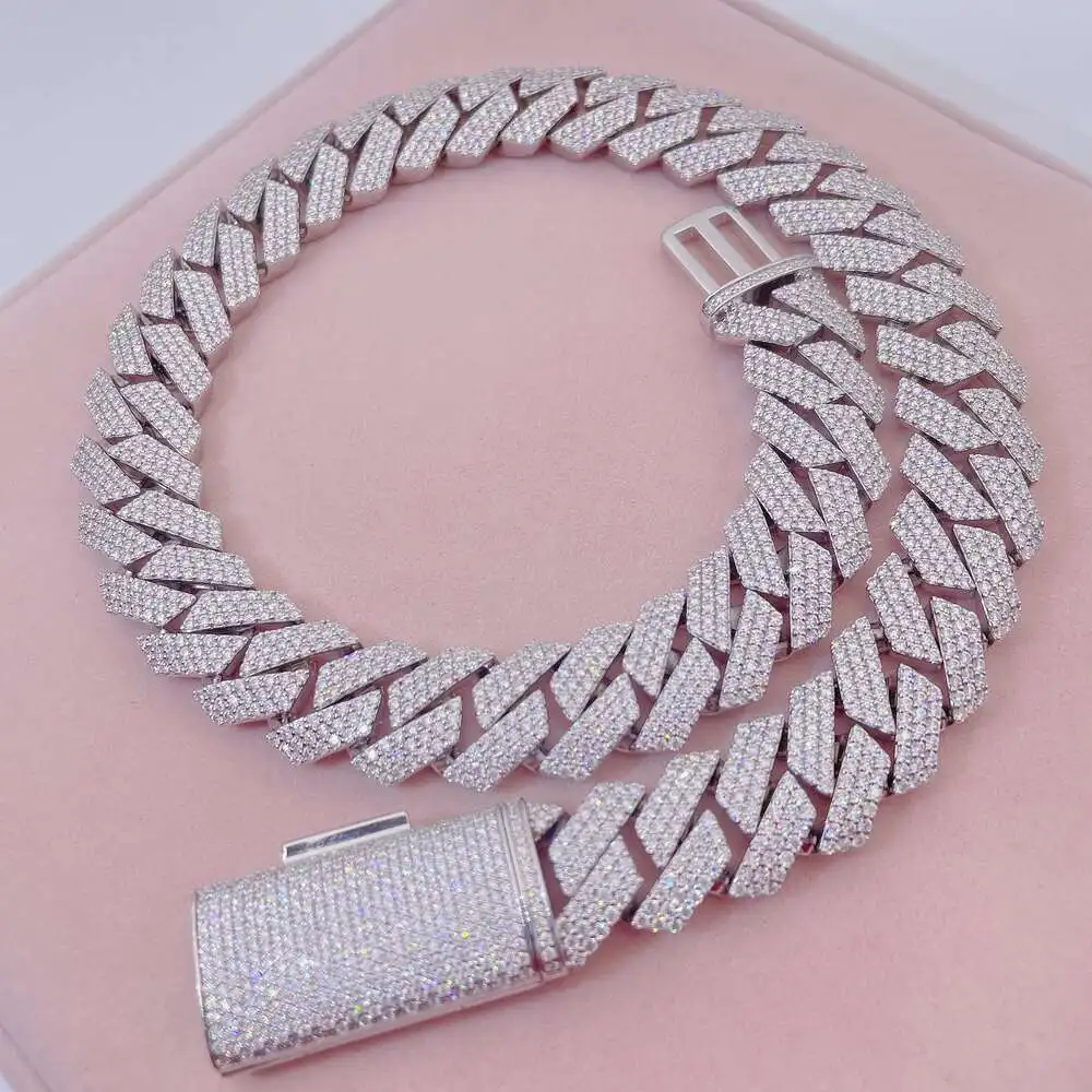 Luxury 3row Diamond 18mm Luxury Necklace for Men Moissanite and S925 Hip Hop Cuban Chain Iced Out Cuban Link Chain.