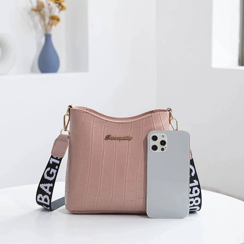 Casual Women Shoulder Bag Mini Crossbody Bucket Handbag Female Messenger Bags for Women Ladies New Crocodile Purse 2022