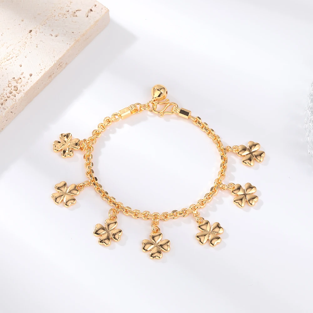 Hip Hop Elegant Accessories Women Chain Gold Plated Four Leaf Clover Pendant Women Bracelets