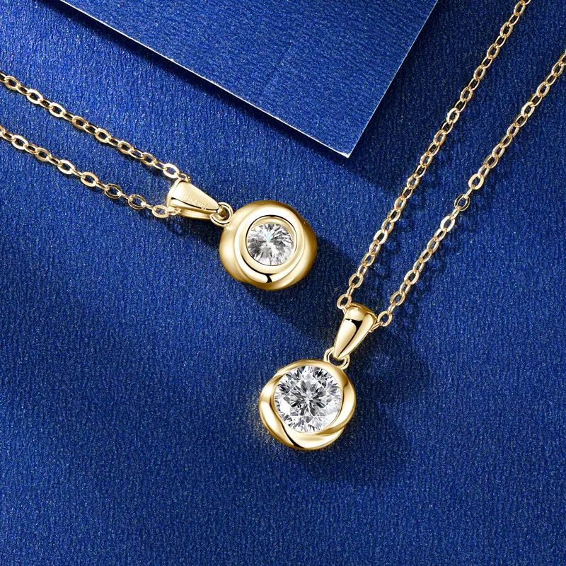 IOGOU سوليتير الماس 6.5 مللي متر 1CT D مويسانيتي روزبود قلادة قلادة للنساء ريال 925 فضة مجوهرات هدية عيد ميلاد