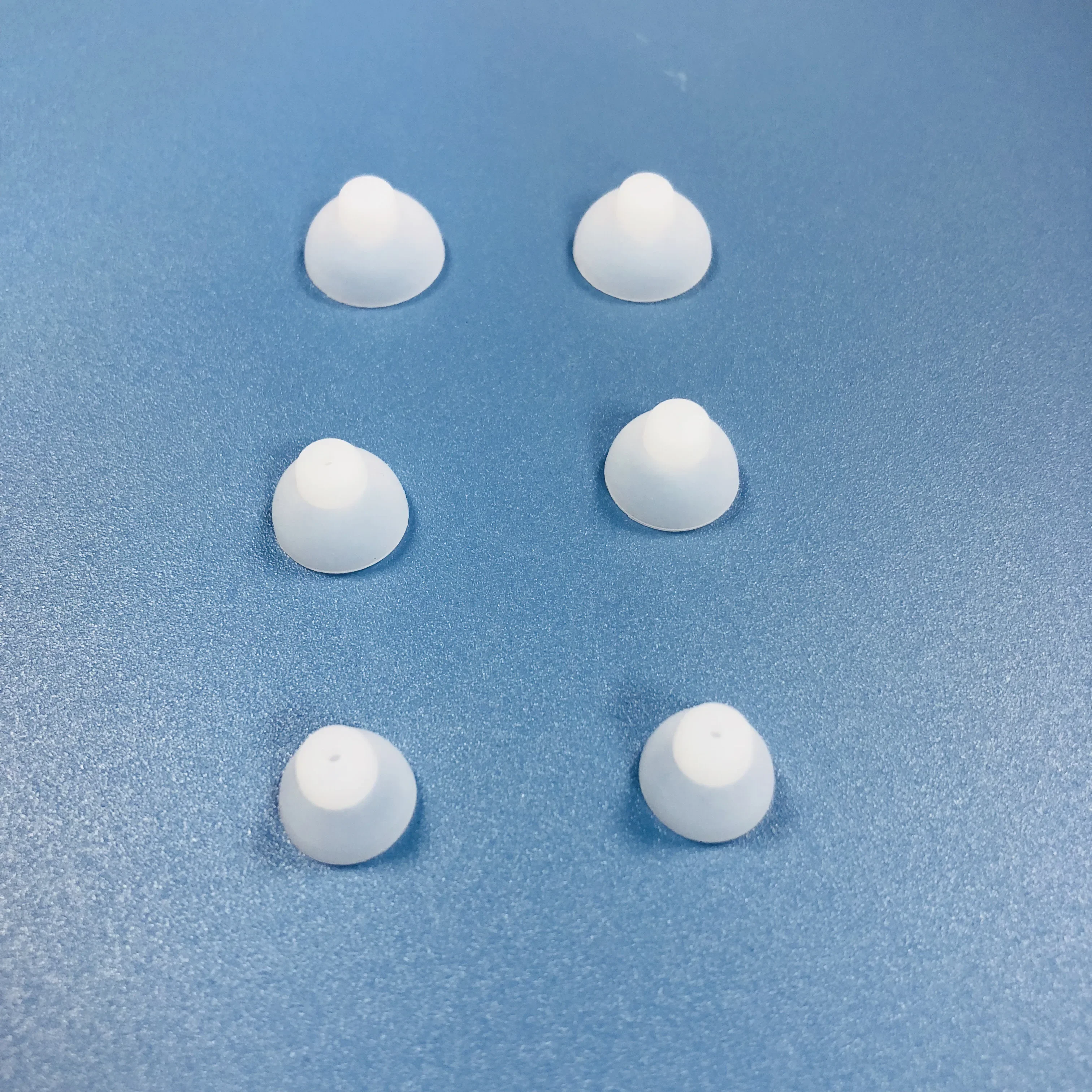 BlueDeer vende al por mayor los audífonos baratos de los tapones para los oídos médicos del OEM con la fábrica de 16 canales