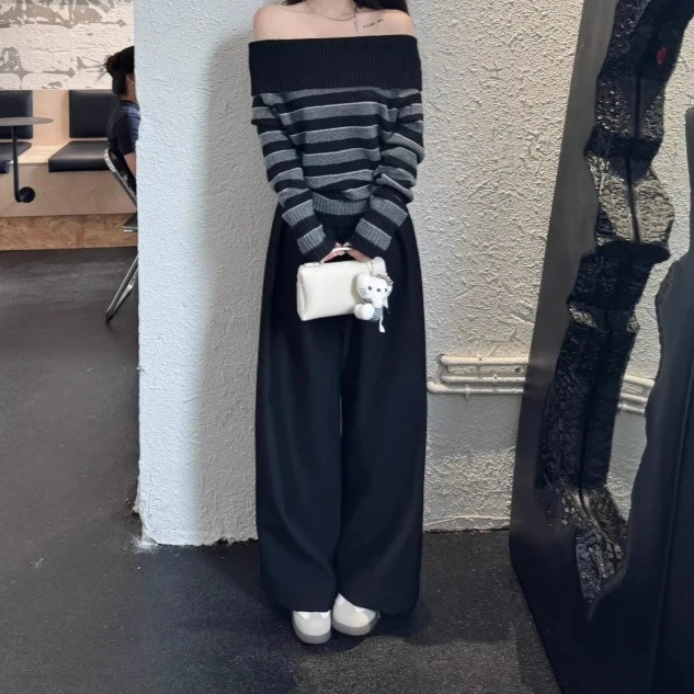 

Striped One-shoulder Off-the-shoulder Knitted Long-sleeve Women's Clothing, 2025 Autumn New Design Two-piece Set.