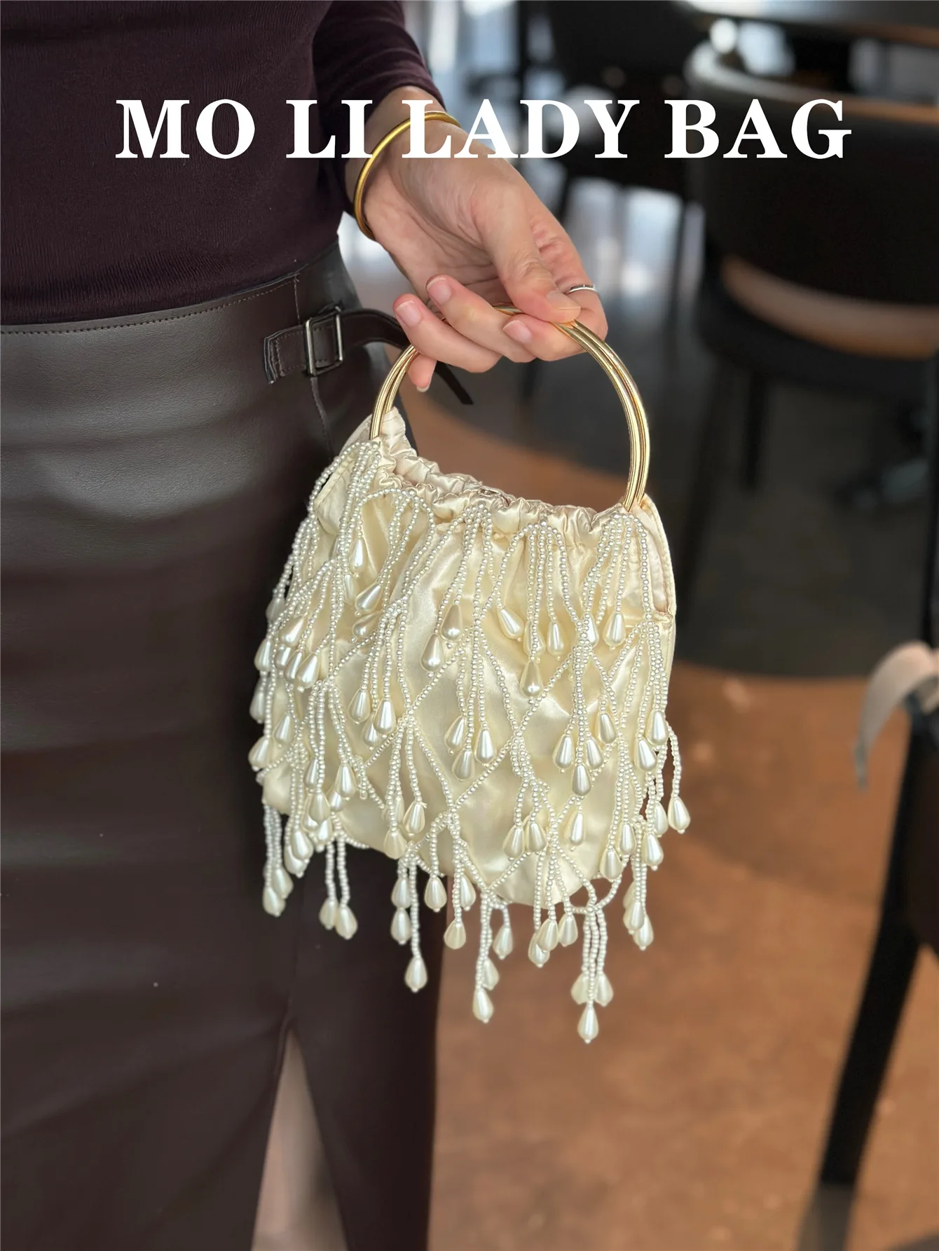 Handgefertigte Perlen-Quasten-Handtasche im neuen chinesischen Stil, Abendtasche mit rundem Retro-Griff, Cheongsam-Hochzeits-Clutch für Damen.