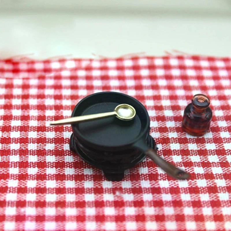 1Pc 1:12 Dollhouse Miniature Spoon Mixing Spoon Ice Cream Spoon Tableware Kitchen Decor Doll House Accessories Pretend Play Toy
