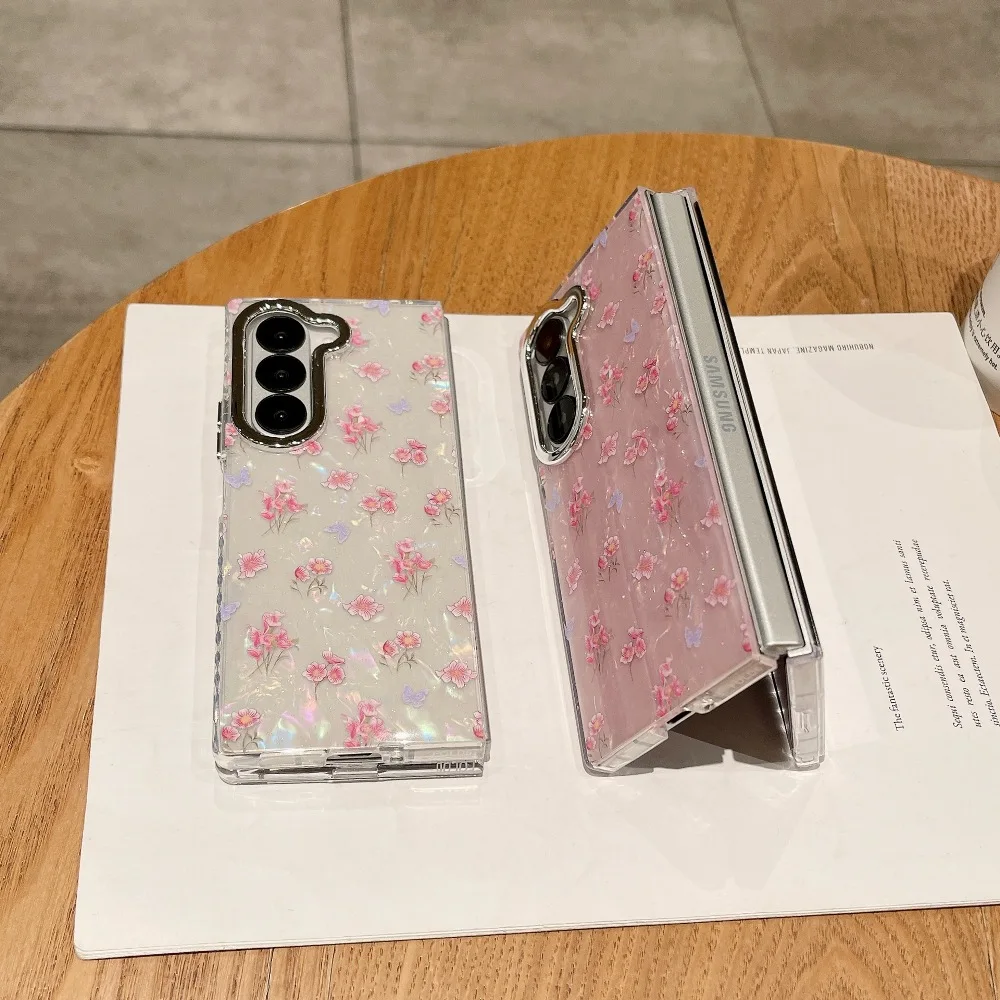 

Creative Colored Lotus and Butterfly Pattern Folding Phone Case For Samsung Galaxy Z Fold6/Z Fold5/Z Fold4 (Not 3D Effect)