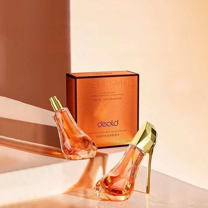 

Духи на высоком каблуке Radiant Softness, 30 мл, древесный аромат, с апельсином, лимоном, янтарным, розовым перцем и кедром для элегантного очарования